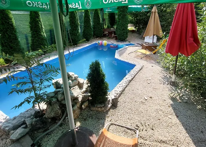 Apartments Daut\'S Tower